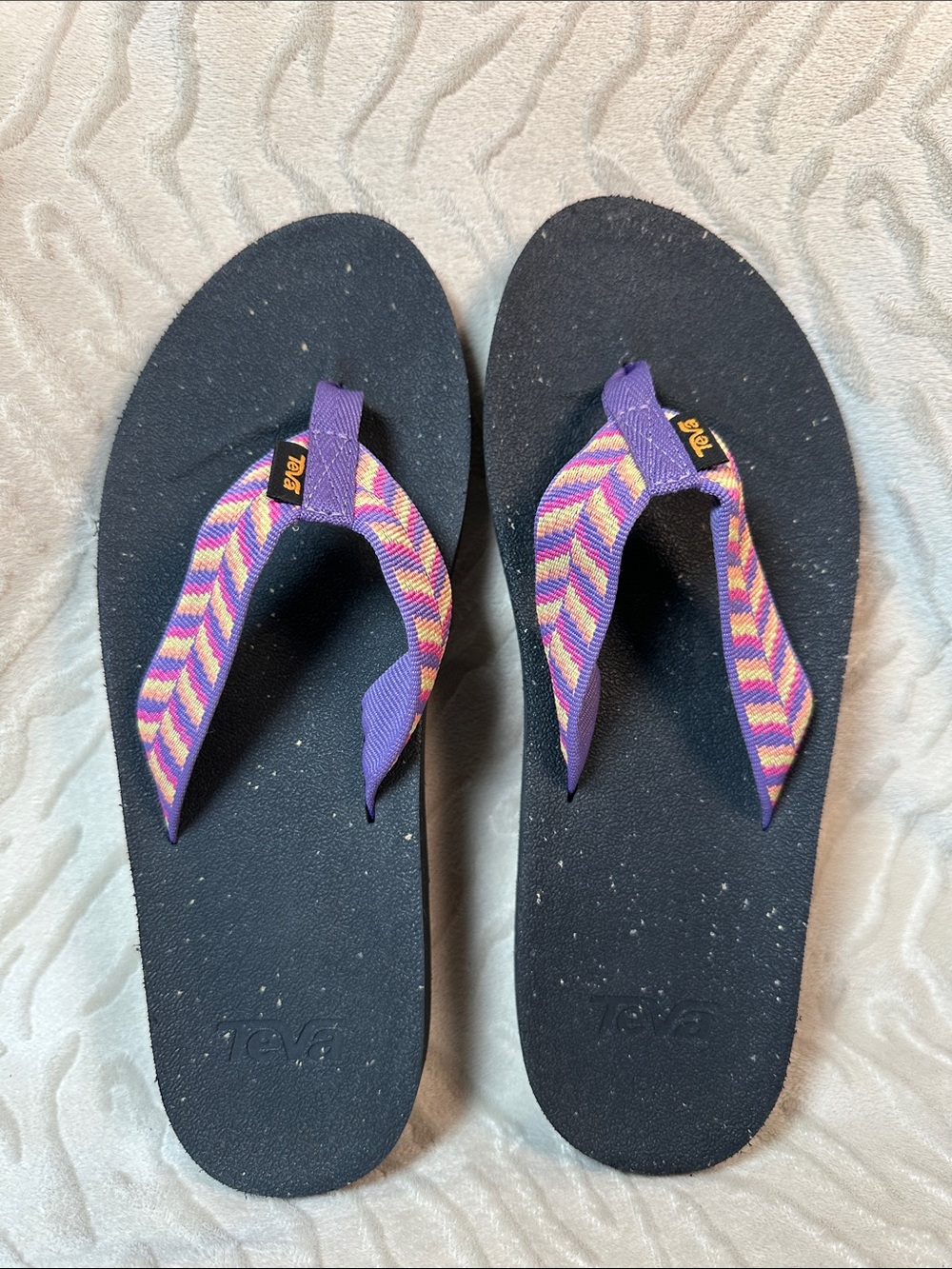 Teva Flip Flops with Purple and Multicolor Chevron Straps Size 8